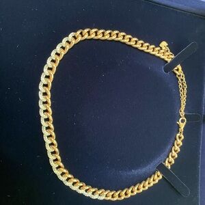 Brand New Swarovski necklace!! Never been worn!